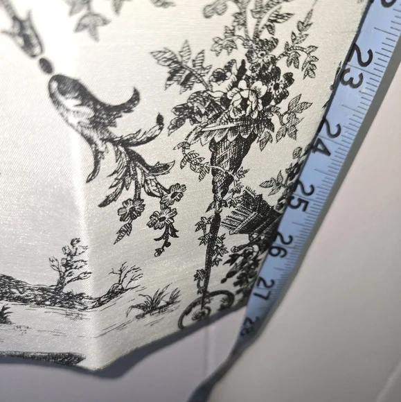 Cropped Ankle Pants French Toile Pattern Elastic Waist Pockets. Women's size 8 - Picture 7 of 7